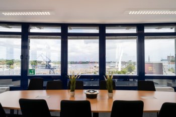 Foto von einem DVZ-Meetingraum in der Außenstelle Rostock